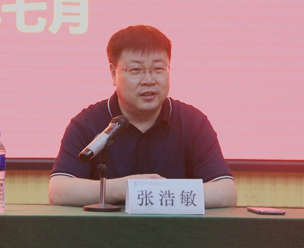 2UP.IO（中国）人力资源总监张浩敏就新员工个人成长作分享交流.jpg