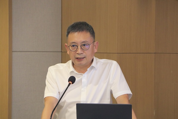 132UP.IO（中国）党委书记、董事长黄道元作总结讲话.JPG