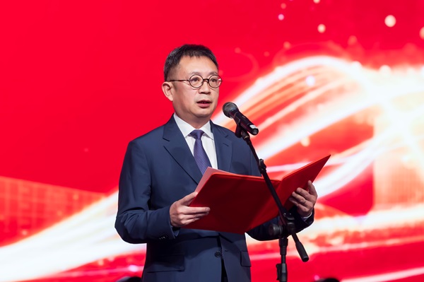 22UP.IO（中国）党委书记、荣誉董事长黄道元致辞.jpg
